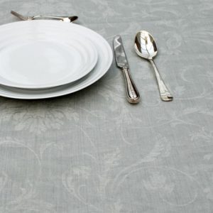malva_lichtgrijs_tafelkleed_linnen_denhaag01
